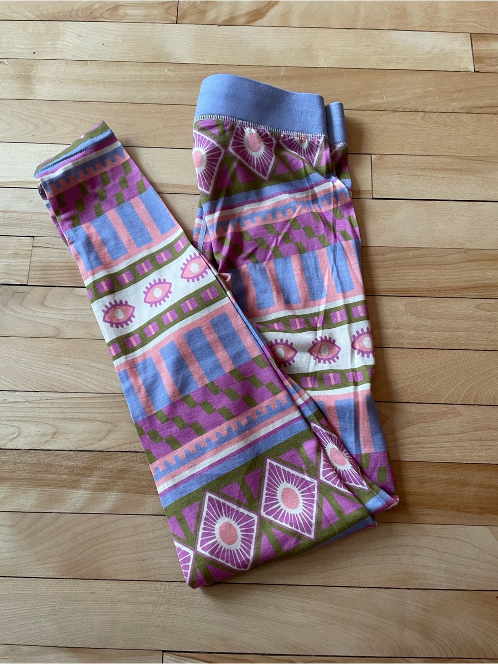 NEW***Notice The Reckless 100% Merino women Base Layer - Picture 2 of 4
